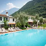 Hotell Alesi 3*