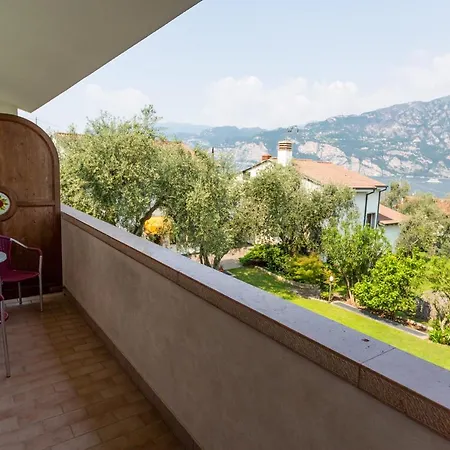 Alesi Hotel 3*
